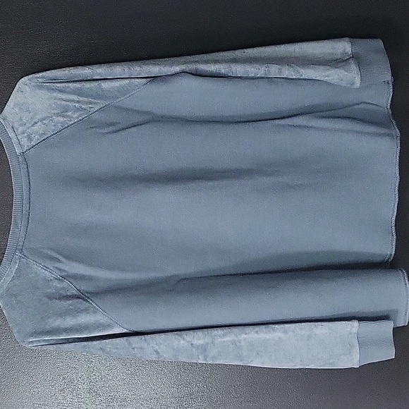 American Eagle Outfitters teal sweatshirt Size Mefium. - Picture 4 of 5